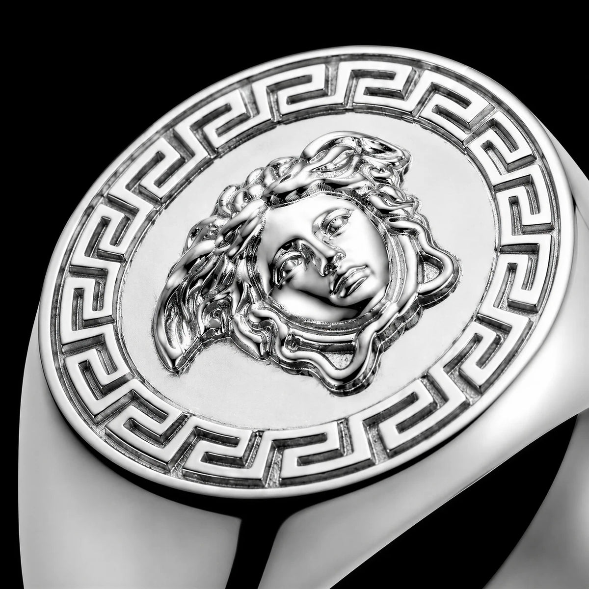 Anel Medusa Luxo