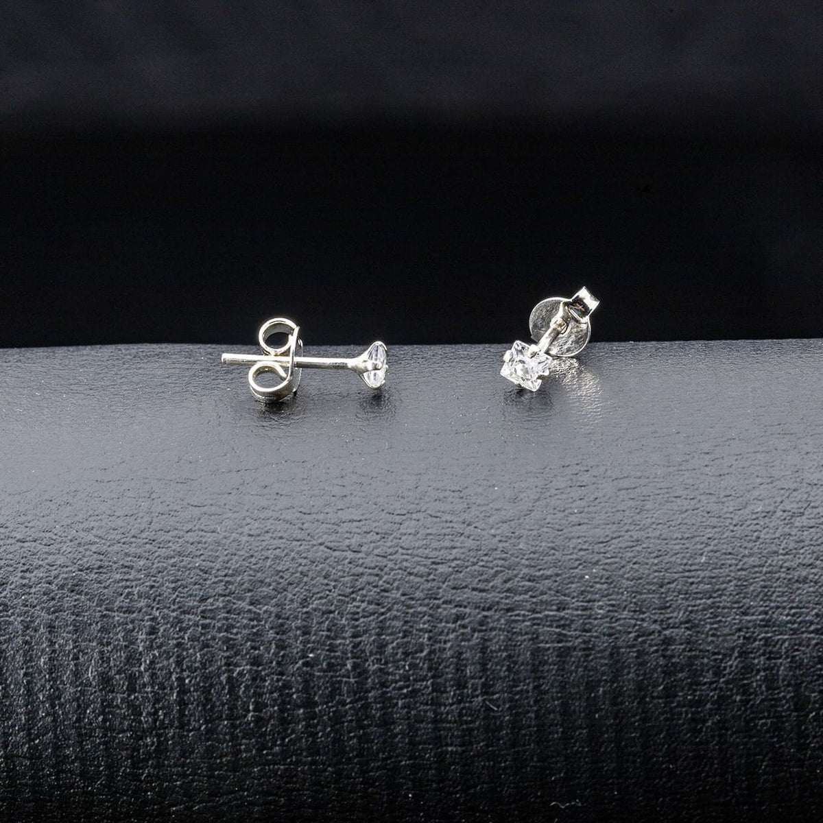 Brinco Cintilante 3mm