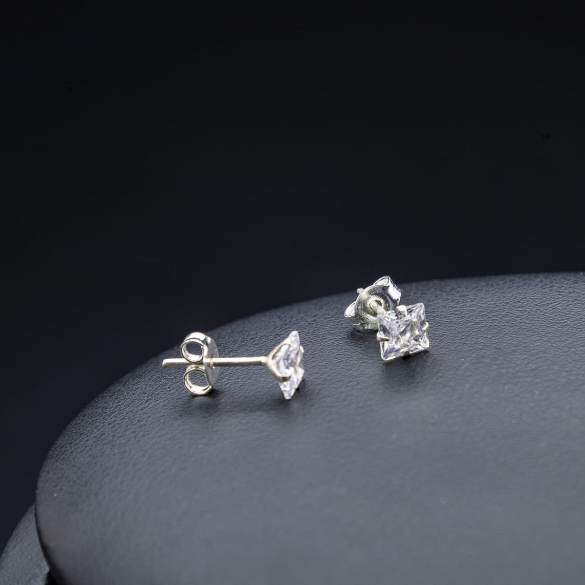 Brinco Cintilante 5mm