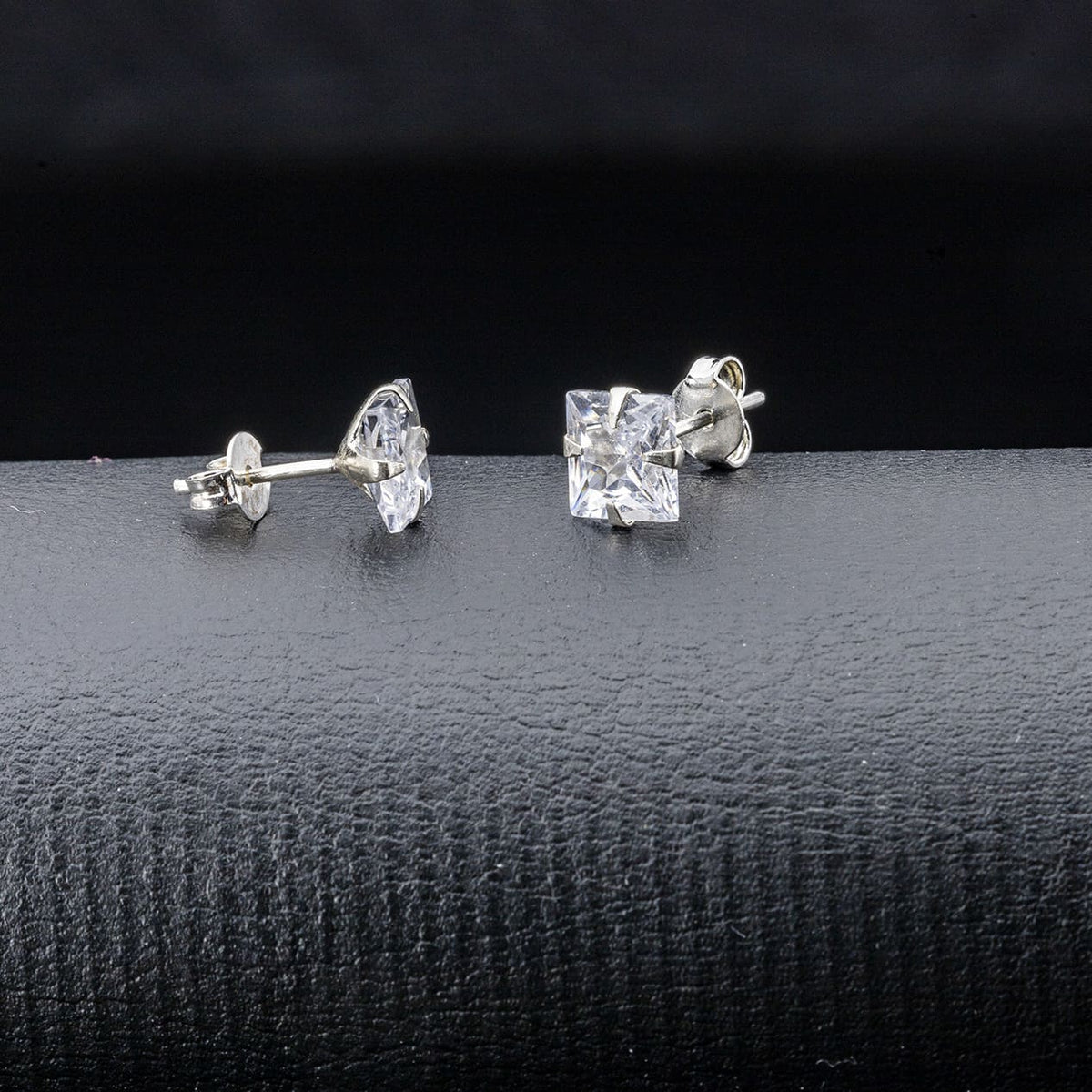 Brinco Cintilante 7mm